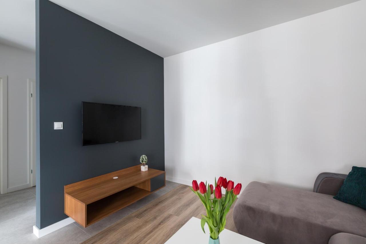 Luksusowy Apartament Przy Targach Poznań Exteriör bild